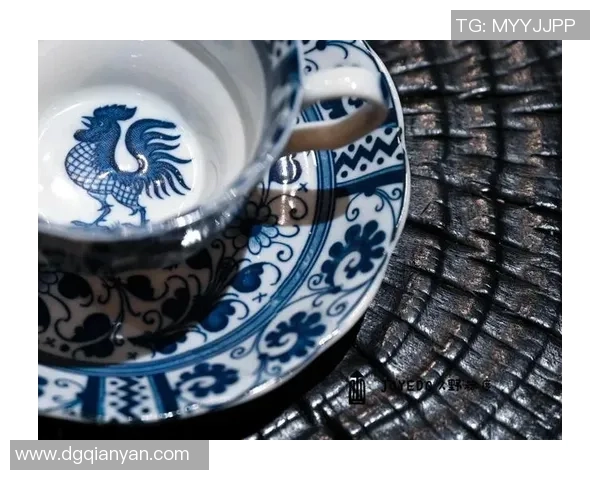 青花瓷足球明星版:传统工艺与现代体育的完美结合之旅 青花瓷足球明星版:传统工艺与现代体育的完美结合之旅